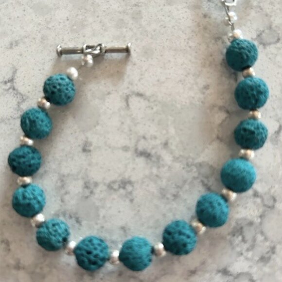 Lava rock bracelet - Picture 1 of 1